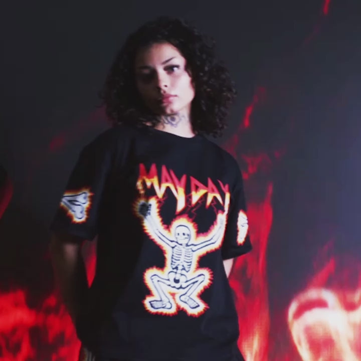 L.G.B. DEAD OR ALIVE skull feather Tee